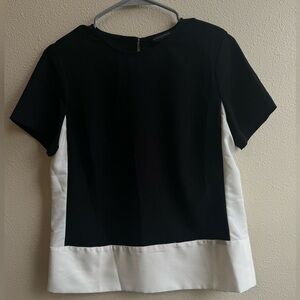 Banana Republic Black and White Boxy Short Sleeve Blouse